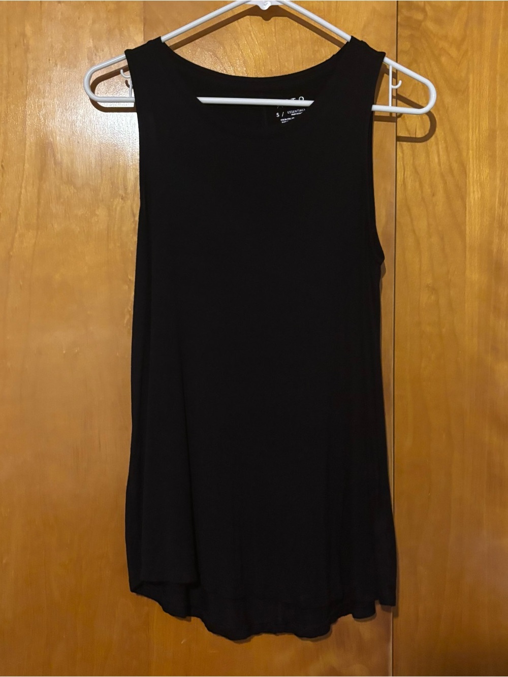 Apt. 9 Black Sleeveless Swing Tank
